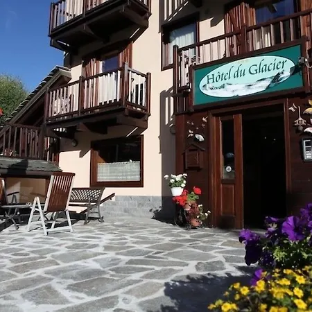 Du Glacier 3*