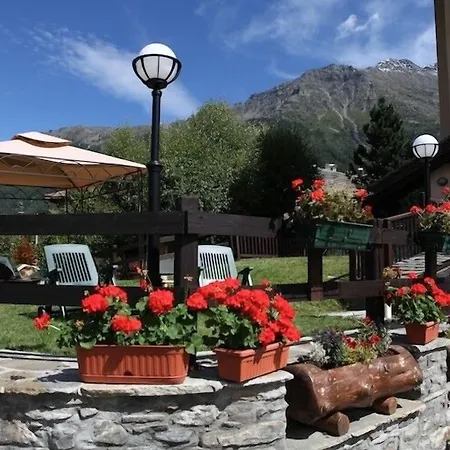 Du Glacier Отель